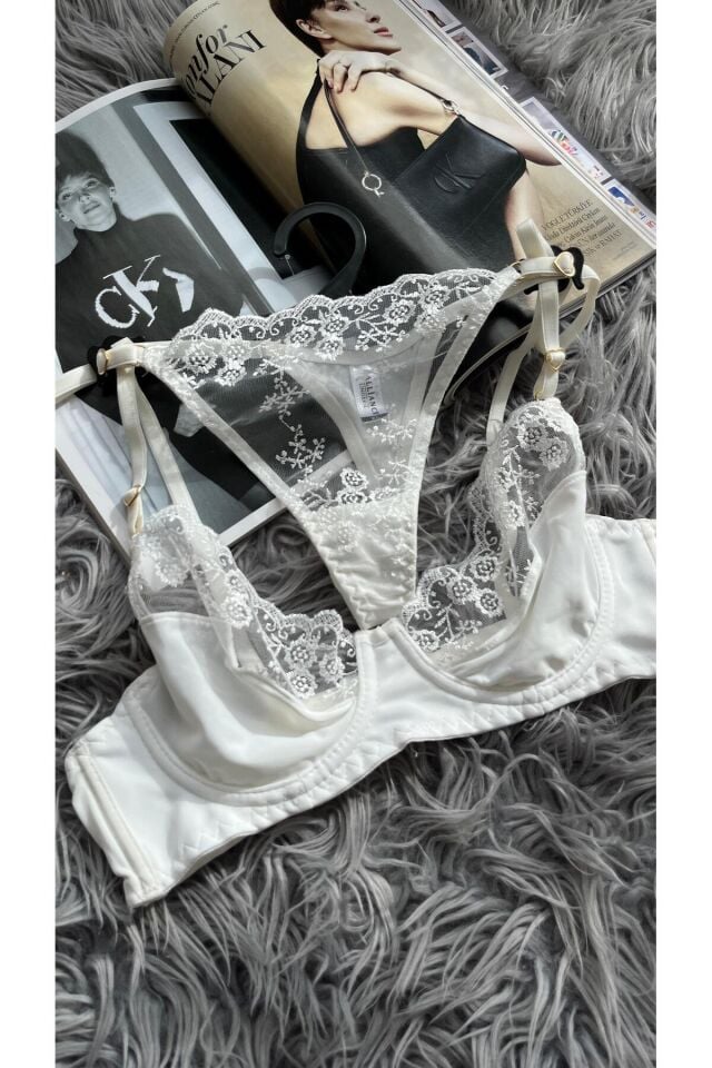 Beyaz Dantelli Micro Brode Set
