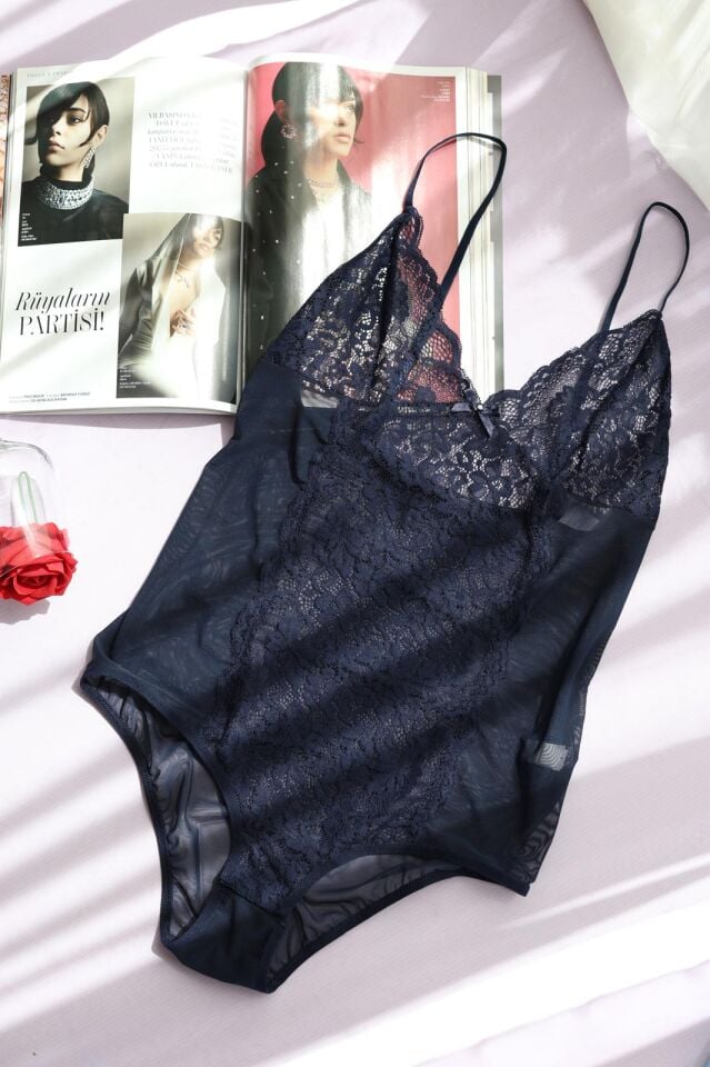 Lacivert Dantelli Body Suit